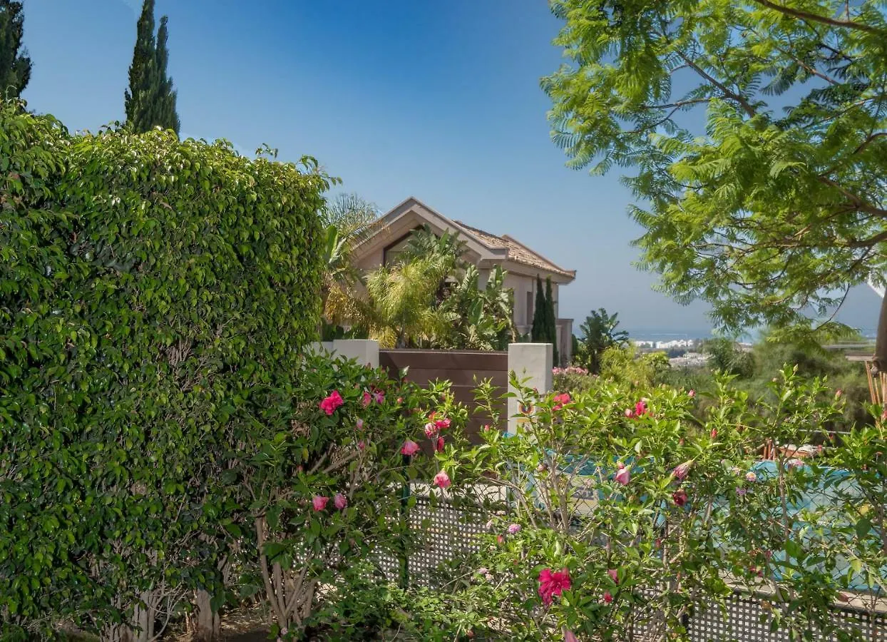 Luxury Two Bedroom Apartment in Los Flamingos, Hoyo 19, Marbella Estepona 0*,